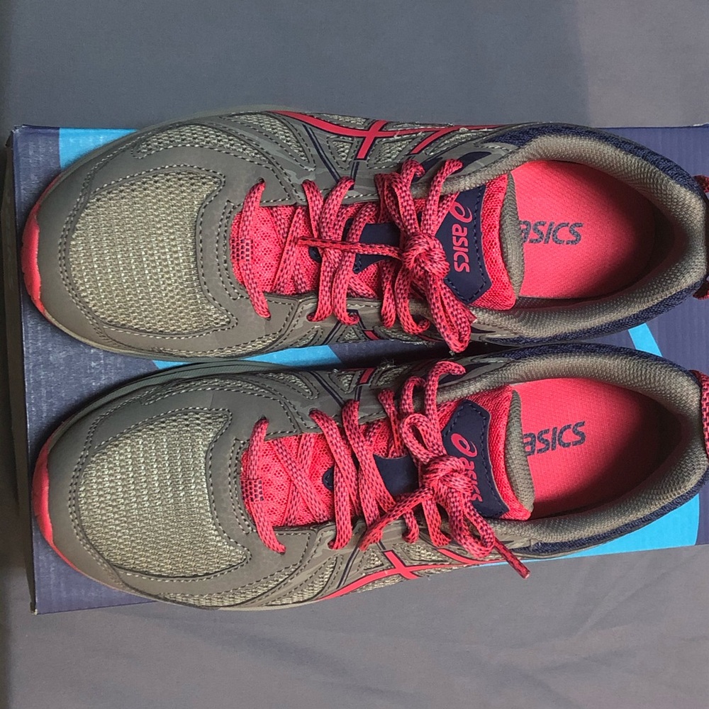 ASICS “Frequent Trail” Women’s trail running shoes